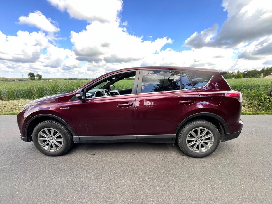 Sprzedam Toyota Rav 4 2.5 hybryda Polski salon