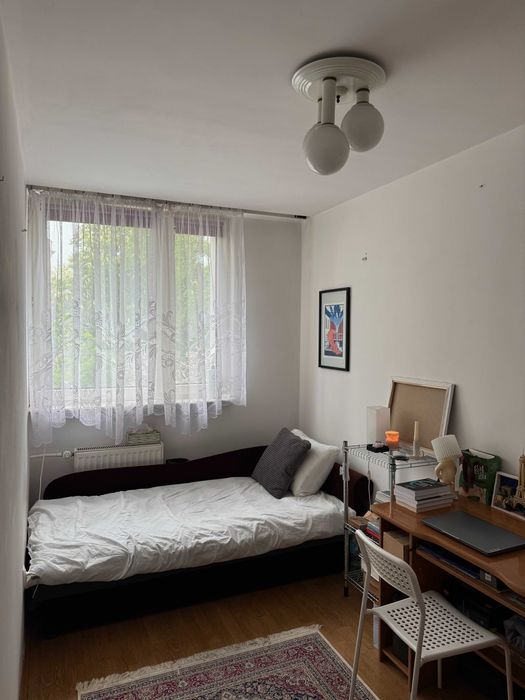 Dwa pokoje do wynajęcia- 10 i 17 m2 - z balkonem