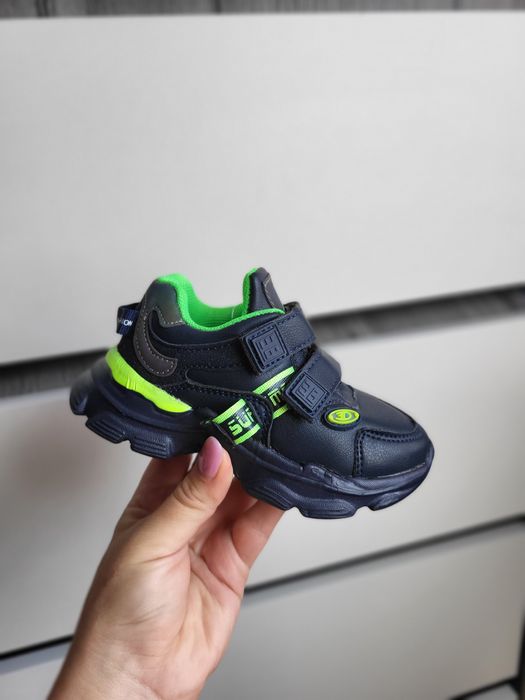 Дитячі кросівки  15,5-18см