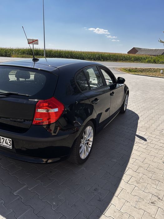 Bmw seri 1 e87  2,0 b r.2010