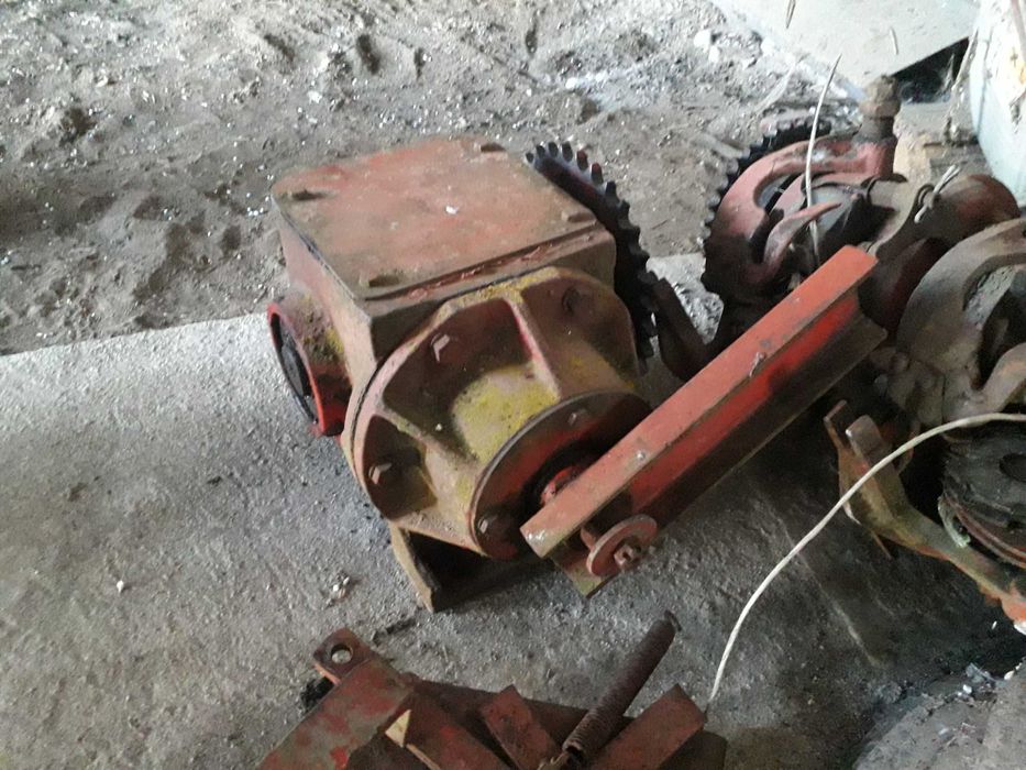 Części do Prasy kostkująca Massey-Ferguson Typ 20-8