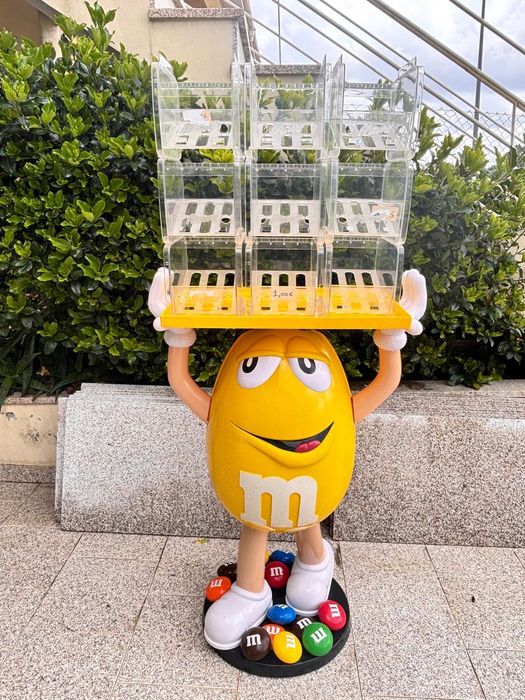 Boneco M&ms expositor