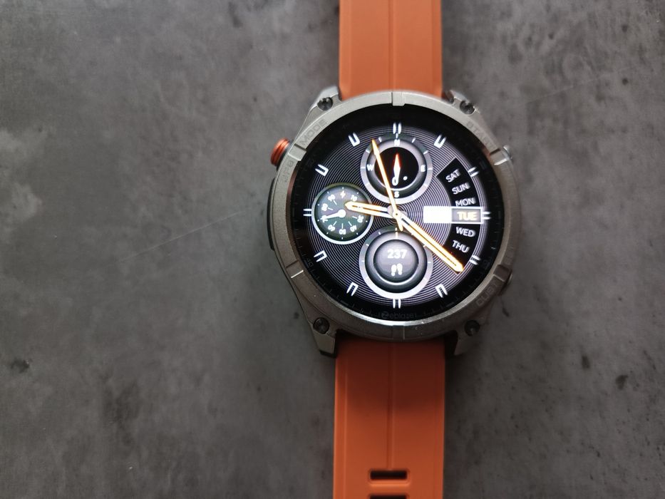 Smartwatch Stratos 4 marki Zeblaze