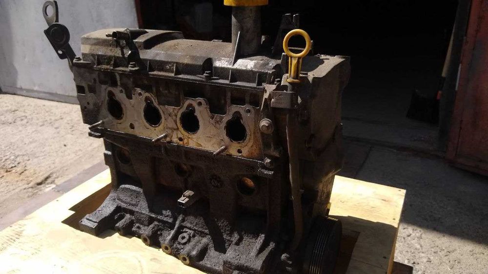 Мотор Dacia Logan 1.6 MPI / 378 000 км