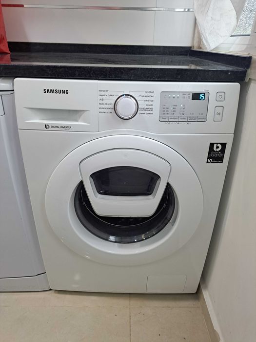 Máquina de lavar roupa