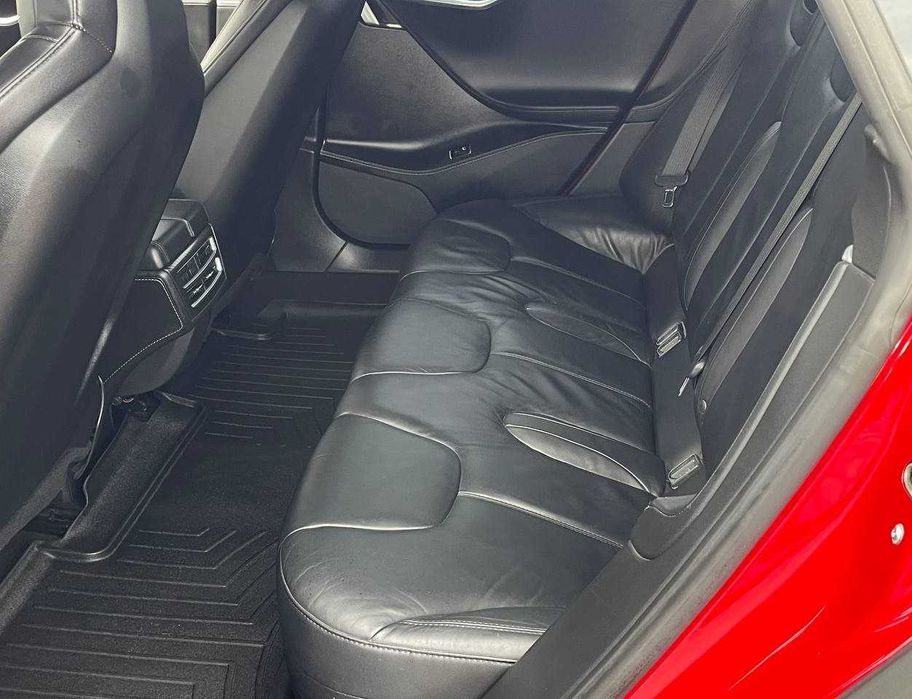 Продам Tesla S 2014. Можна в розстрочку, під викуп