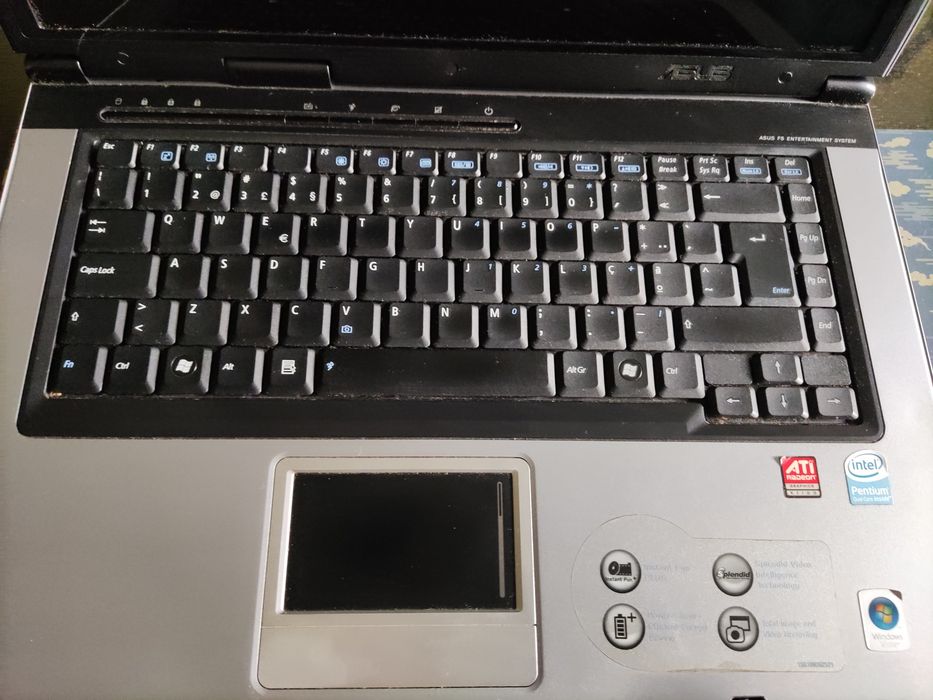 Laptop/ computador portátil Asus X50RL para recondicionar ou peças.