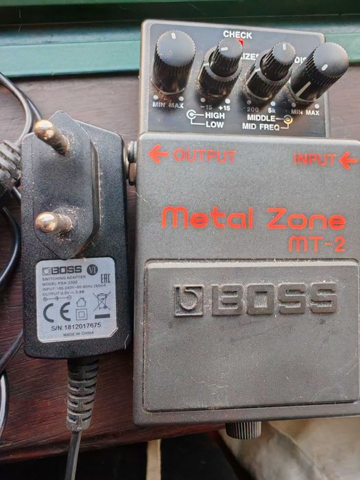 Pedal Distorção Metal Zone 2 + Adaptador Boss