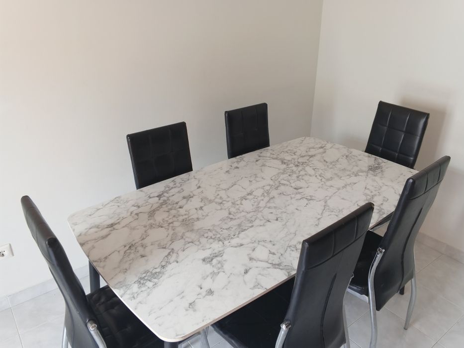 Mesa de jantar com 6 cadeiras