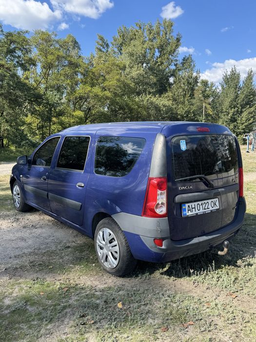 Продам dacia logan mcv 1.4