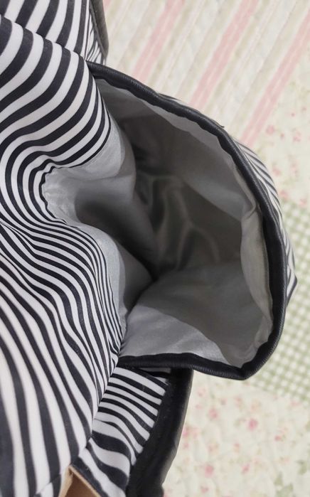 Mala / Saco Skip Hop grande c/ muda fraldas