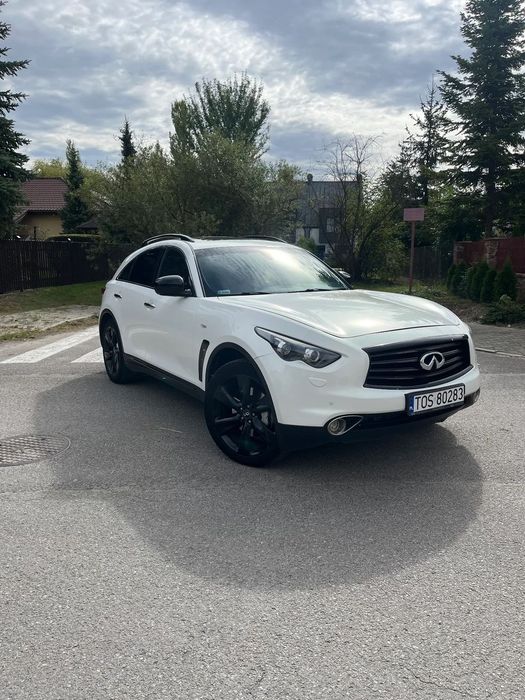 Infiniti QX70