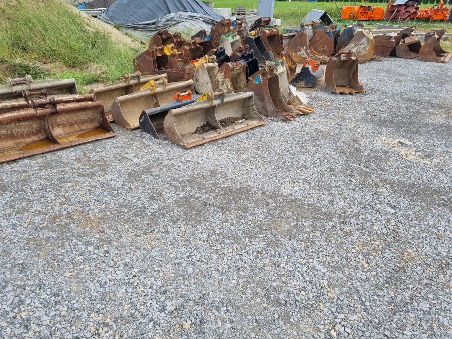 Łyżka Łyżki JCB 3cx 4cx 30cm 45cm,60,75,90 do kopania skarpówka Cat