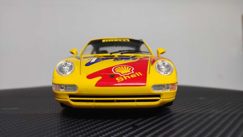 Burago Porsche 993 Carrera GT 1993 1/18