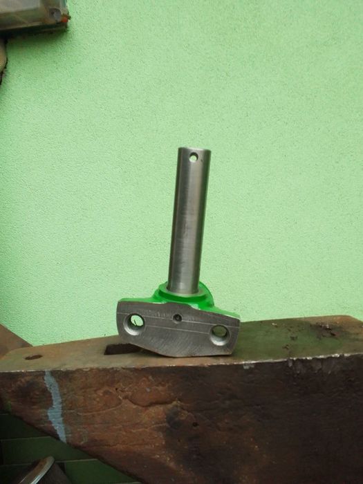 Цапфа до John Deere 930-945