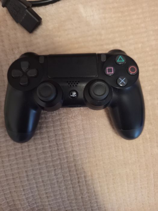 PlayStation 4 Pro Glaciar White 1TB + Extras