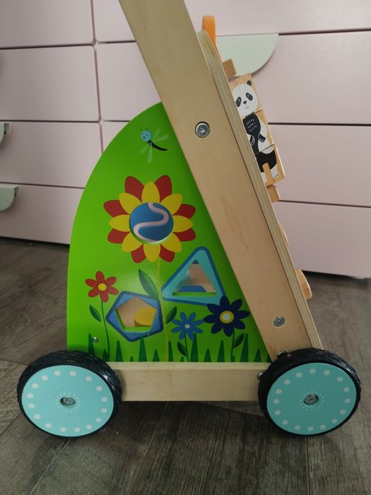 Pchacz chodzik drewniany