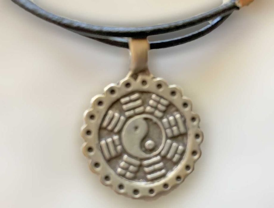 Fio em Couro Yin Yang, Novo/Exclusivo/Único