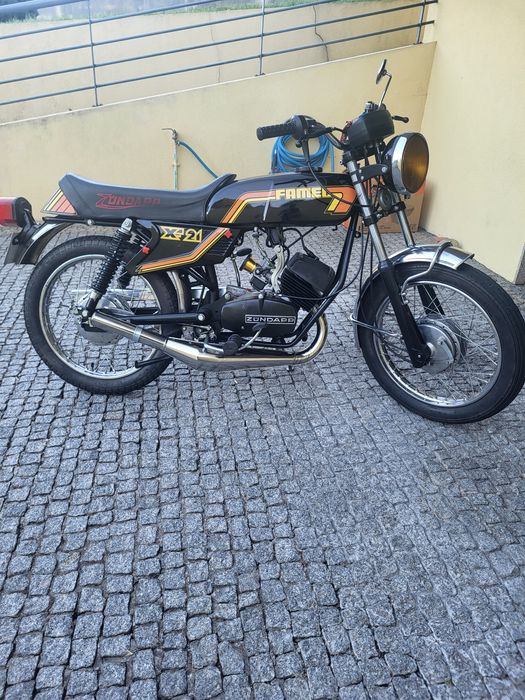 Famel Zündapp XF21 + Material Original