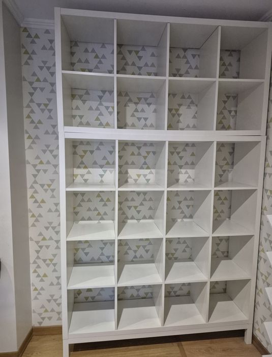 Duas estantes ikea
