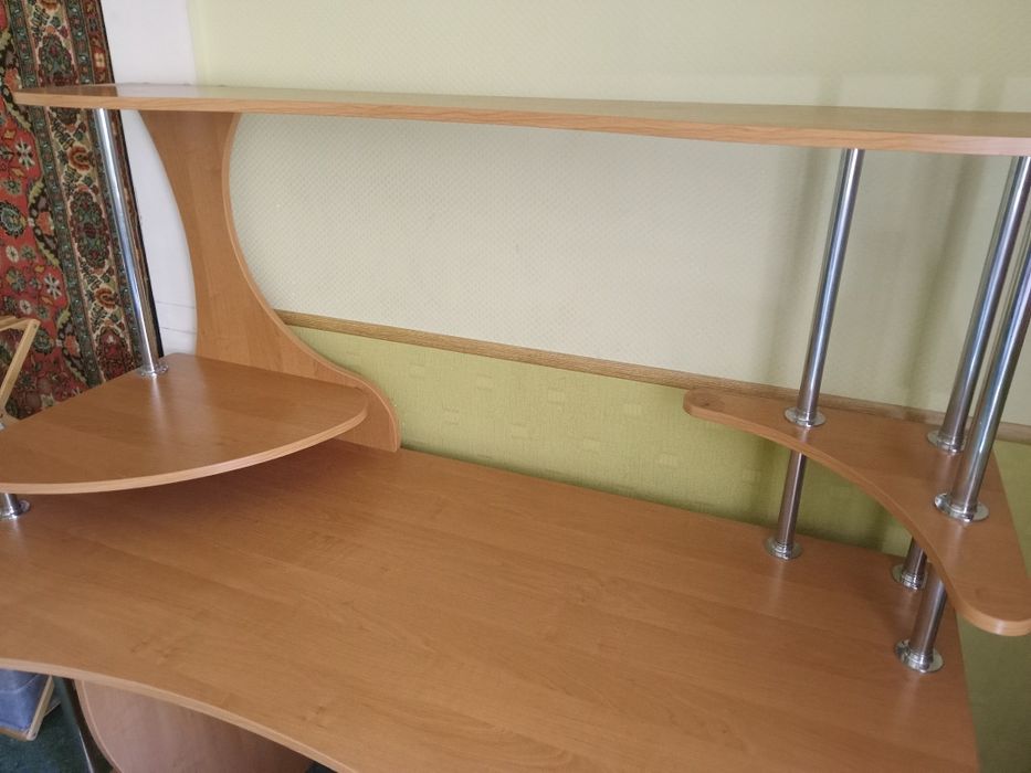 Стол  для  компьютера, письменный  и офисный