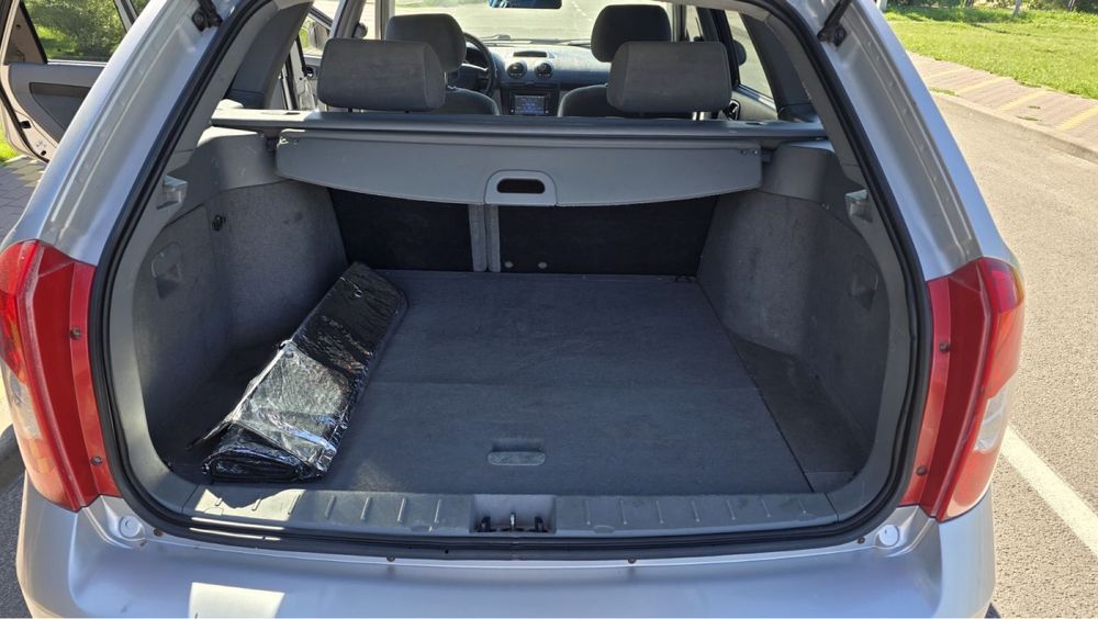 Машина Chevrolet Lacetti