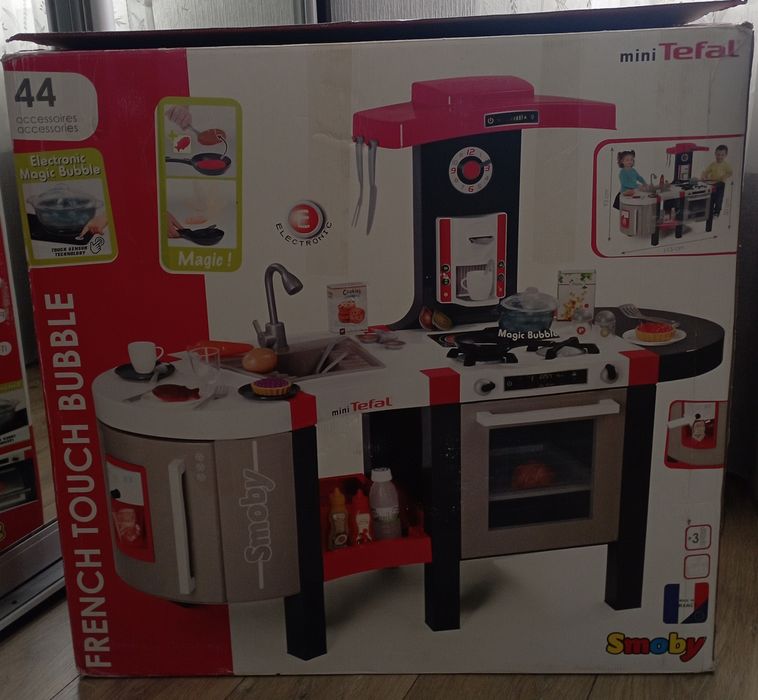 Продам дитячу кухню "mini Tefal"