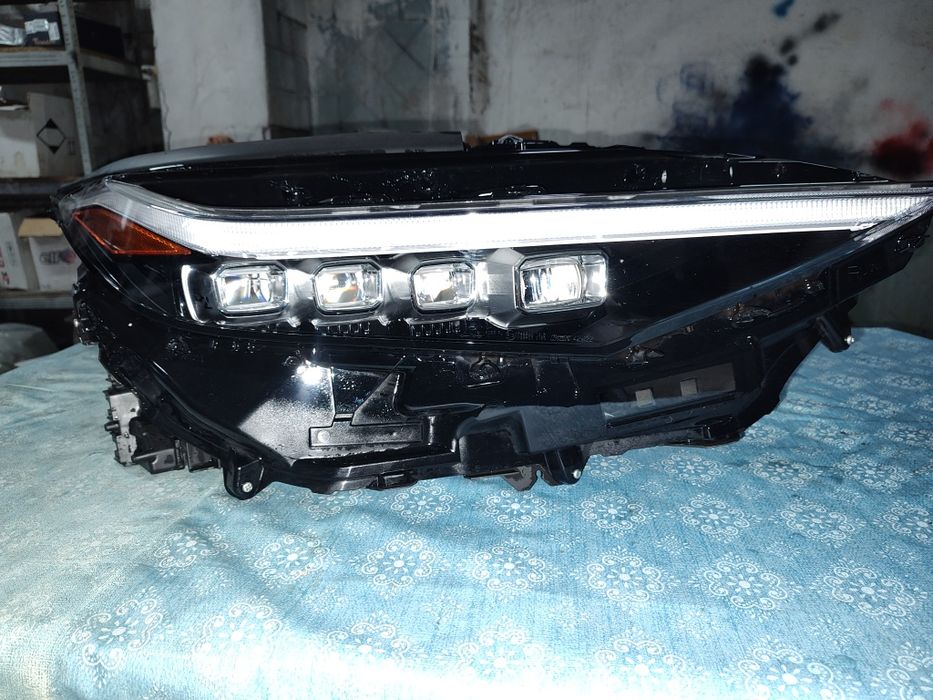 Фара правая. Фара.  Европа. Toyota   BZ4X.