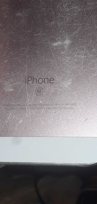 Iphone SE 1 gen 2016 на 128 gb