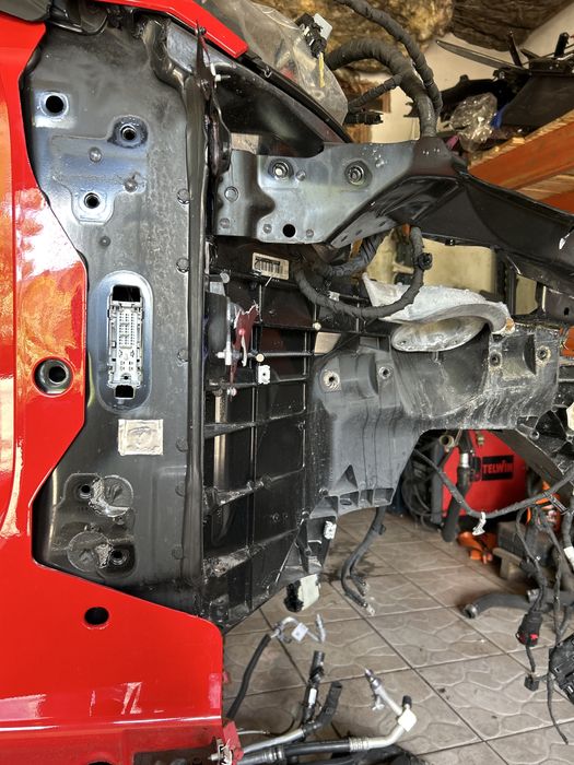 Chevrolet corvette c8 prawa przednia podłużnica ćwiartka przód