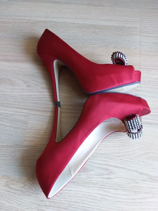 Eleganckie szpilki 38