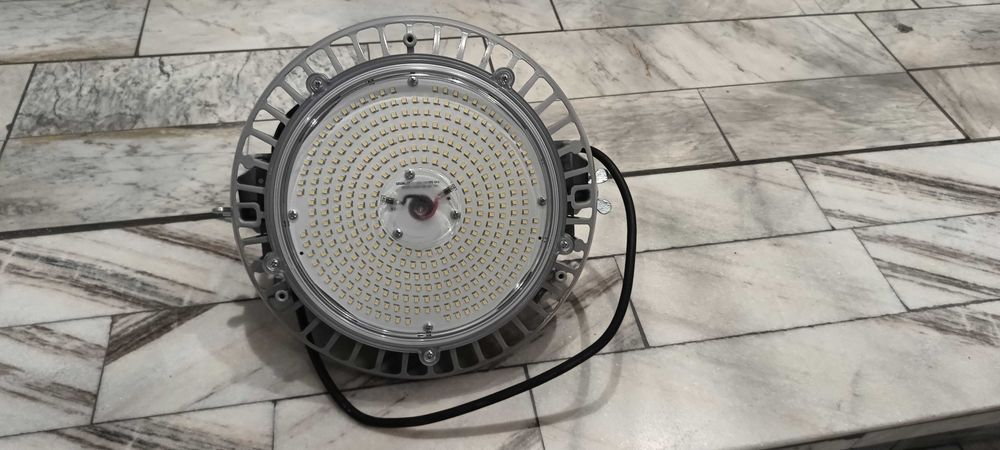 Lampa LED  robocza/ warsztatowa OSRAM  bardzo mocna