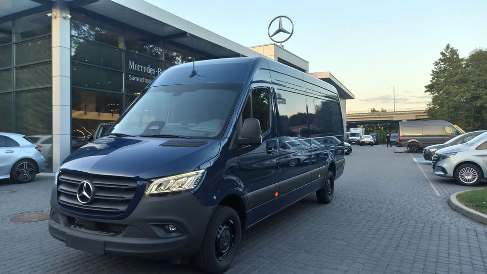 Mercedes-Benz Sprinter  Mercedes Benz Sprinter L3H2 9GTronic LED