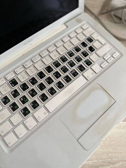 Продам ноутбук Apple б/у