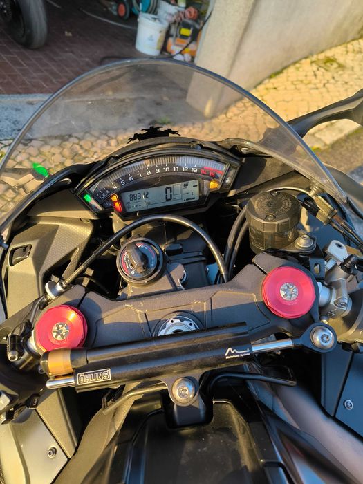 Moto Kawasaki ninja zx10r