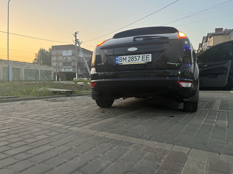 Продам гарний форд фокус 1.6 бенз