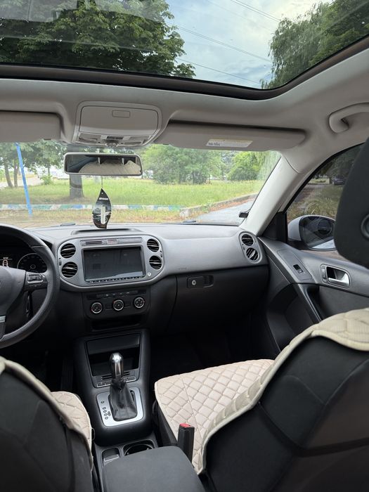 Volkswagen Tiguan 2.0 бензин  | 2013 | Автомат |