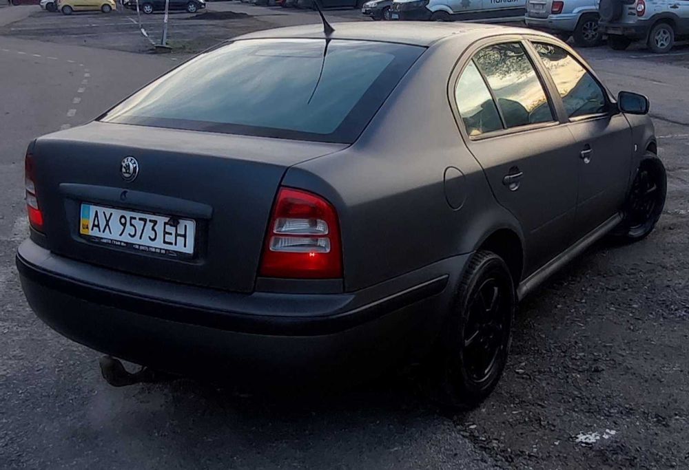 Шкода Октавия 1.8 т