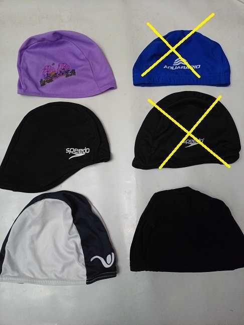 Дитячі шапочки для плавання в басейні
