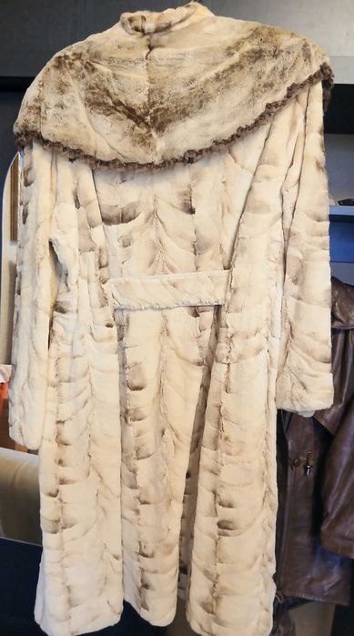 Шуба норковая оригинал Mido удлинённая.Камені swarovski.