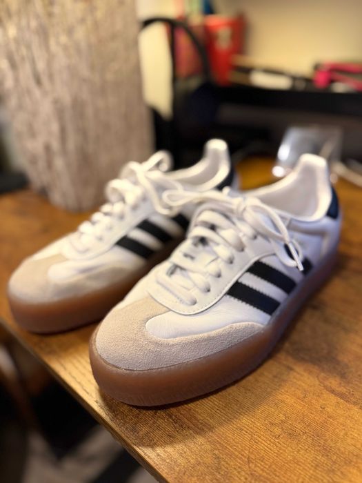 Adidas Originals Women's Sambae (engano no tamanho)