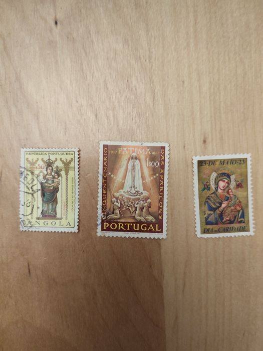 Coleção de selos pássaros peixes Angola Moçambique