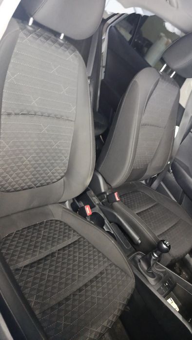 Conjunto de bancos KIA Rio IV (YB)