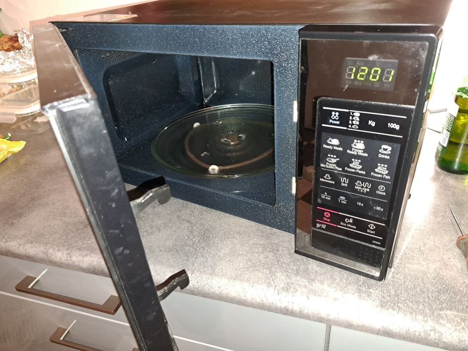 Kuchenka Samsung uszkodzona