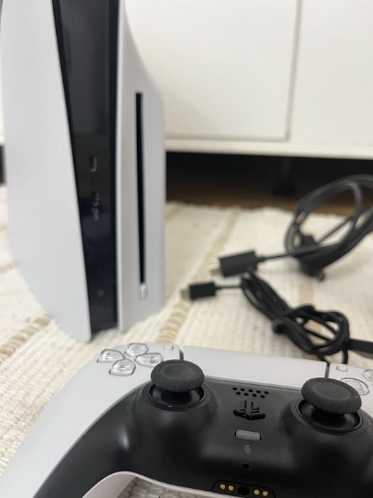 PlayStation 5 Slim 1TB – Najnowsza wersja! Stan jak nowy + gwarancja!