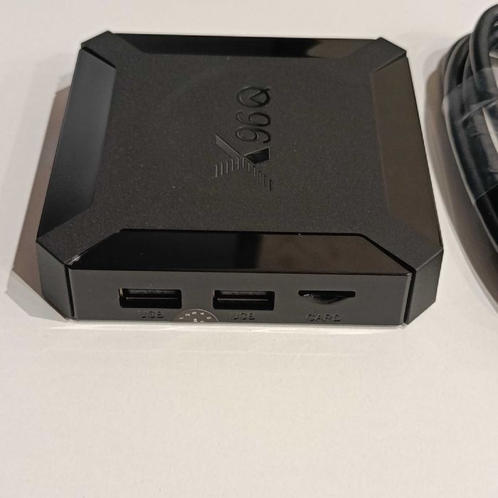 Продам Андроид ТВ приставку