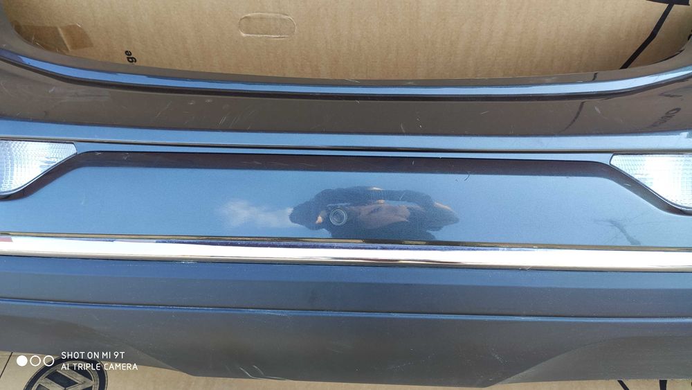 Бампер задній Chevrolet Bolt EV в зборі