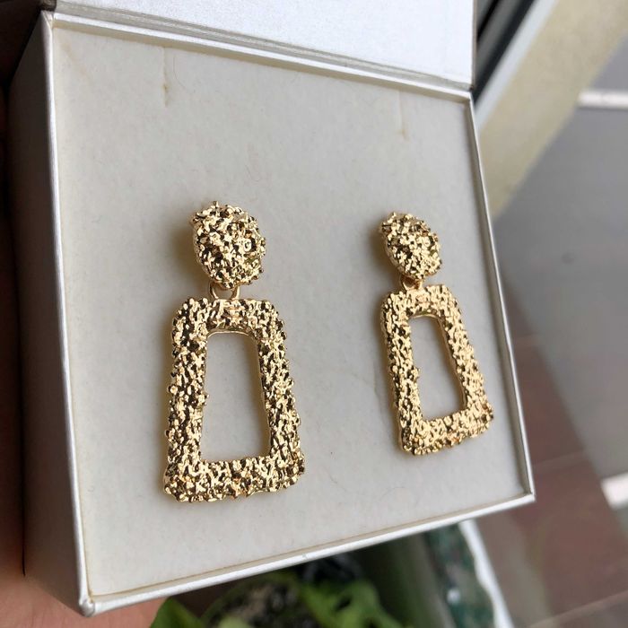 Cudowne złote kolczyki geometryczne stal nierdzewna glamour wiszące