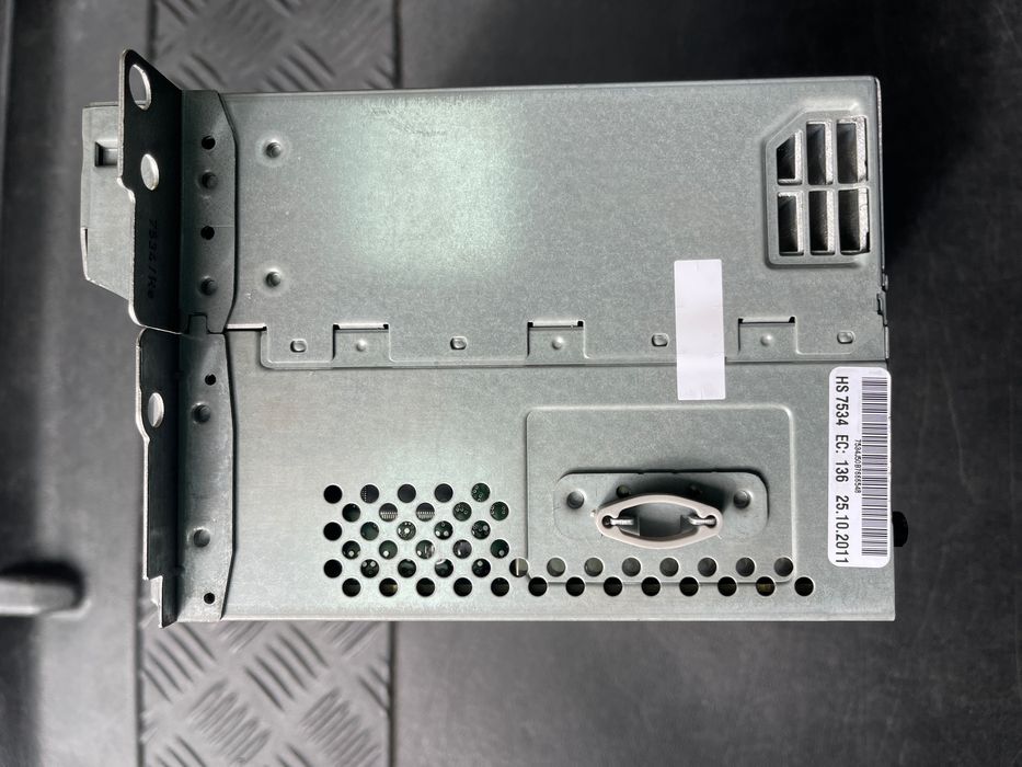 Rádio BMW F11 (CIC) para recondicionar.