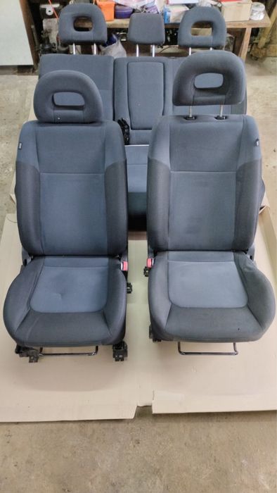 Mitsubishi Outlander 03-08 салон